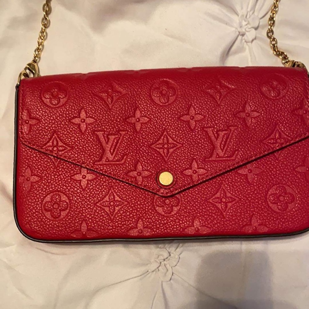 Louis Vuitton purse